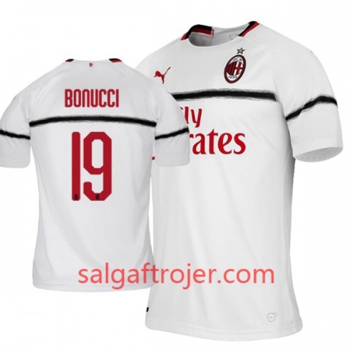 AC Milan Fodboldtrøjer Leonardo Bonucci 19 Udebanesæt 2018/19 Kort ærmer AC Milan Fodboldtrøjer Leonardo Bonucci 19 Udebanesæt 2018/19 Kort ærmer